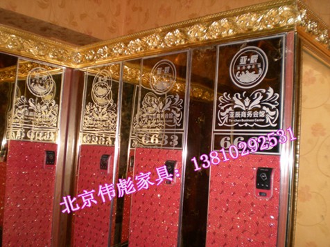 供应各种更衣柜